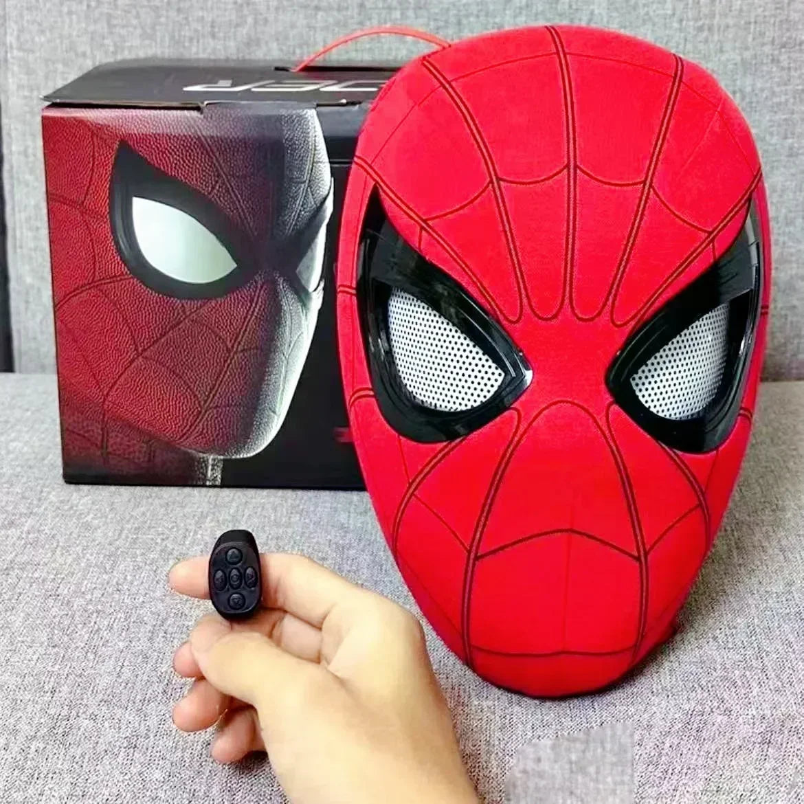 New Amazing Spider Hero Movable Mask - Cosplay Electric Ring Eye Control Luminous Collection Model